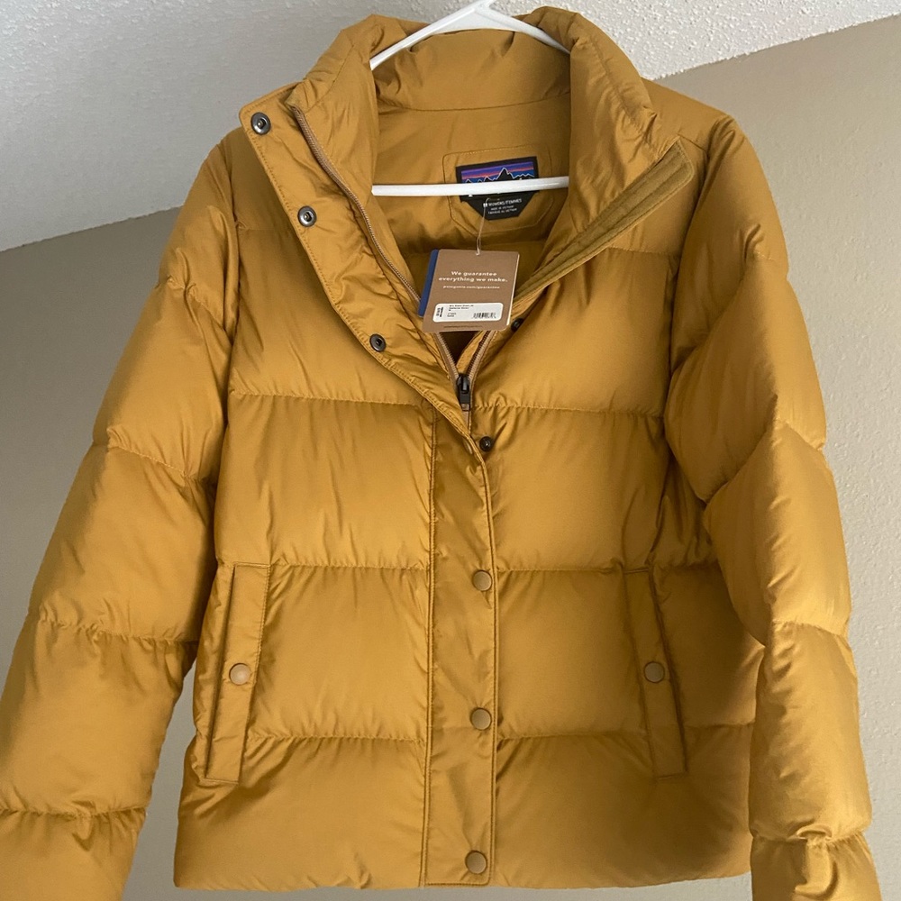 NWT Patagonia Silent Down Jacket